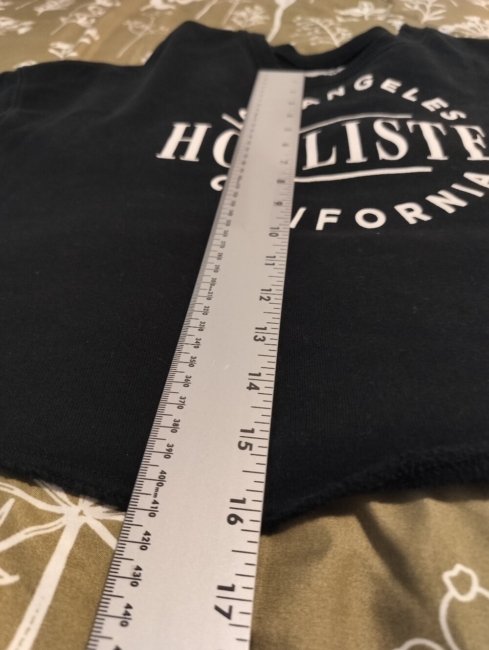 Hollister Women L Black Cropped Crewneck Graphic Sweatshirt LA California - Picture 9 of 9